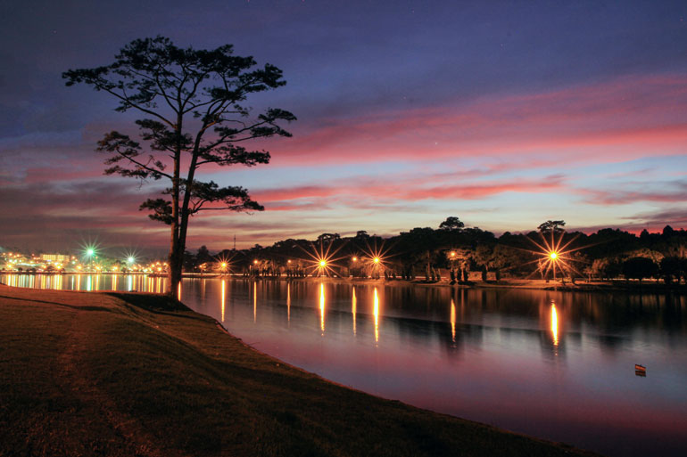 Đà Lạt, hoàng hôn. Ảnh: Võ Trang