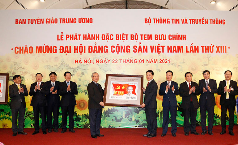 Phát hành đặc biệt bộ tem chào mừng Đại hội XIII của Đảng