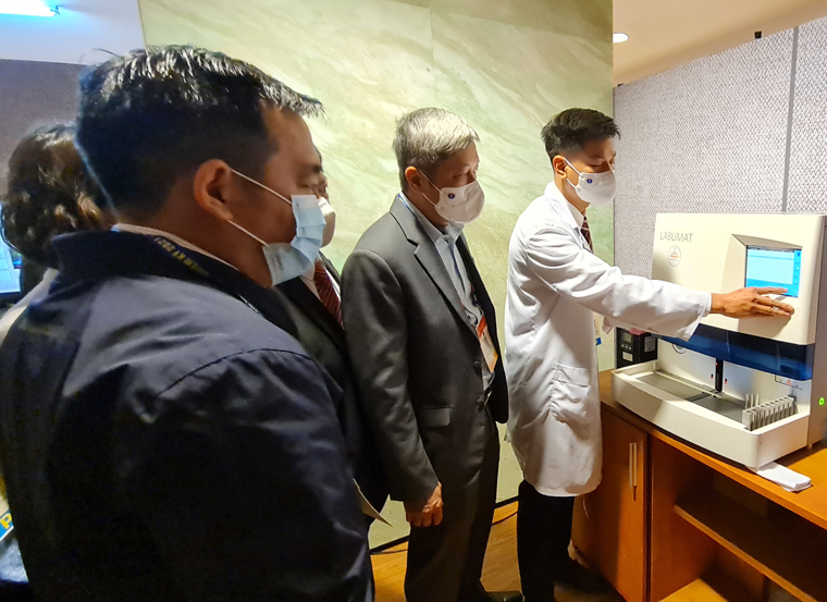 Tại tất cả các phòng trực y tế đều được kết nối với Hệ thống TeleHeath để phục vụ Đại hội