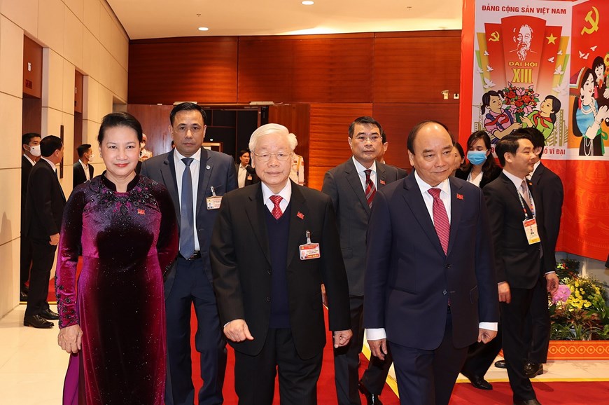 Tổng Bí thư, Chủ tịch nước Nguyễn Phú Trọng; Thủ tướng Chính phủ Nguyễn Xuân Phúc; Chủ tịch Quốc hội Nguyễn Thị Kim Ngân đến dự phiên họp trù bị Đại hội XIII của Đảng