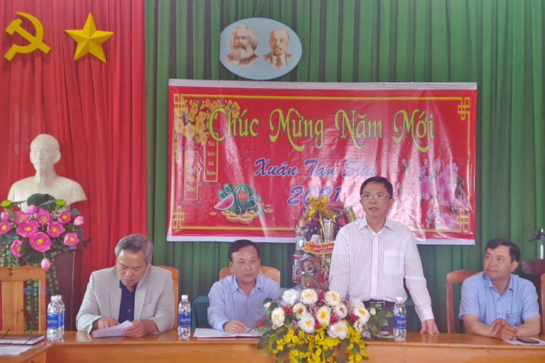 Phó Chủ tịch UBND tỉnh Lâm Đồng Đặng Trí Dũng gửi lời chúc tốt đẹp đến Công ty TNHH MTV Lâm nghiệp Bảo Lâm và đội ngũ cán bộ, viên chức, lao động nhân dịp Xuân mới