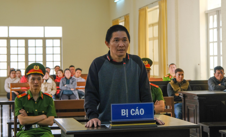 Lãnh án 11 năm tù vì đâm chết người