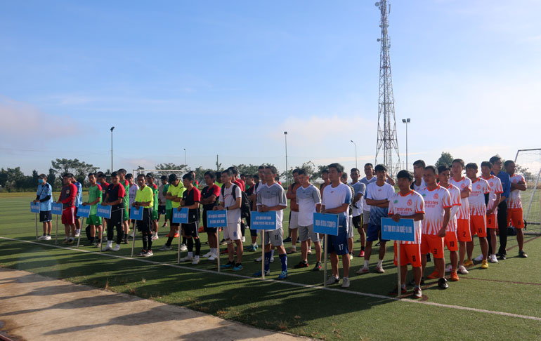 Di Linh tổ chức giải bóng mừng Đảng, mừng Xuân