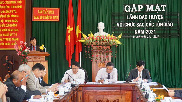 Di Linh gặp mặt chức sắc các tôn giáo