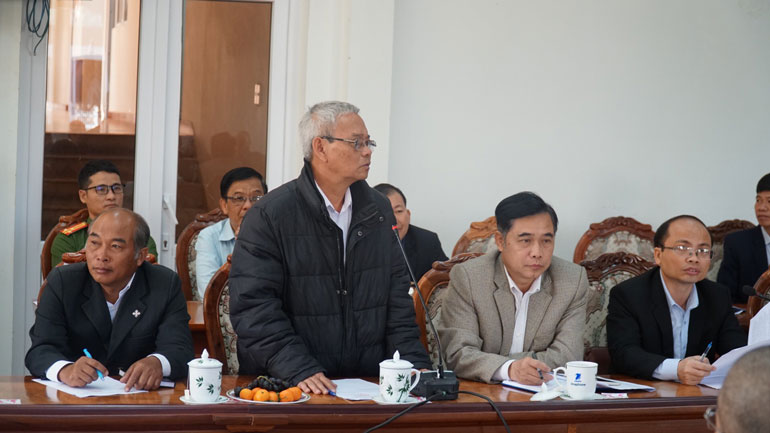 Đại diện chức sắc các tôn giáo phát biểu tại buổi gặp mặt