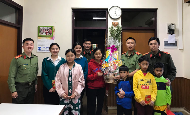 Những người trẻ trên mặt trận chính trị tư tưởng