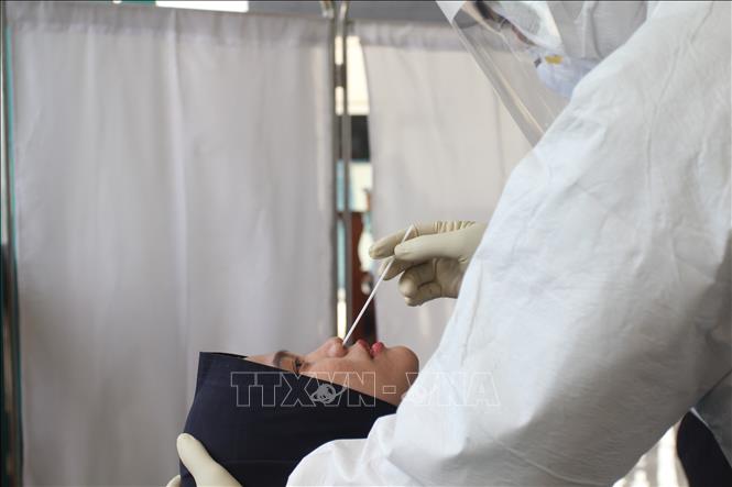 Indonesia phát hiện virus SARS-CoV-2 qua máy dò hơi thở tại các ga tàu