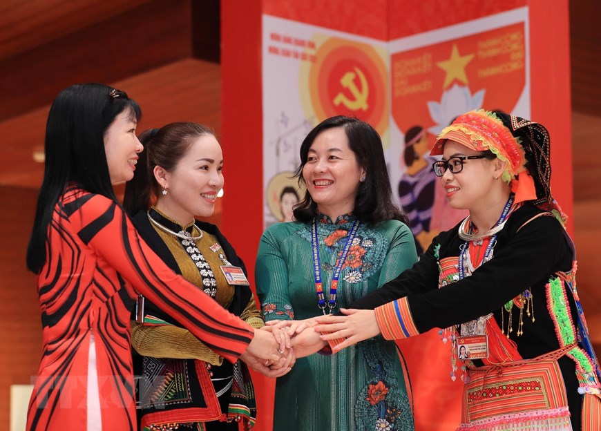 Trong số 1.587 đại biểu tham dự Đại hội Đảng lần thứ XIII, đại biểu nữ chiếm tỷ lệ 13,99%, đại biểu là người dân tộc thiểu số chiếm tỷ lệ 11,03%. (Nguồn: TTXVN)