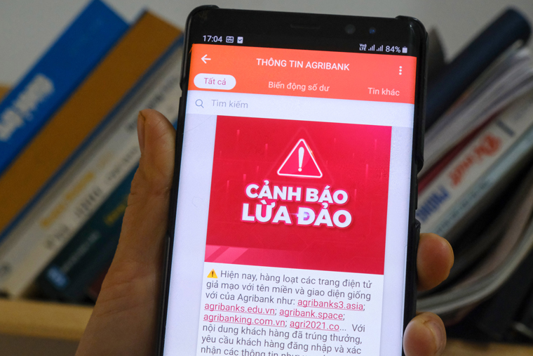 Nhiều ngân hàng cảnh báo lừa đảo ngày cận tết