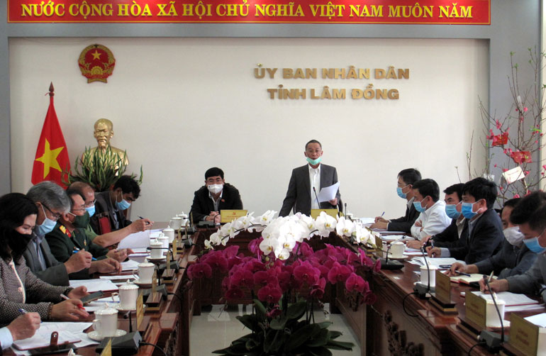 Kêu gọi người dân qua lại các ổ dịch tại TP Hồ Chí Minh và Bình Dương khai báo y tế