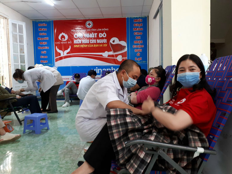 Ngày Chủ nhật đỏ tiếp nhận 184 đơn vị máu tình nguyện