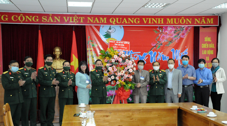 Đoàn công tác đến thăm Sở Y Tế