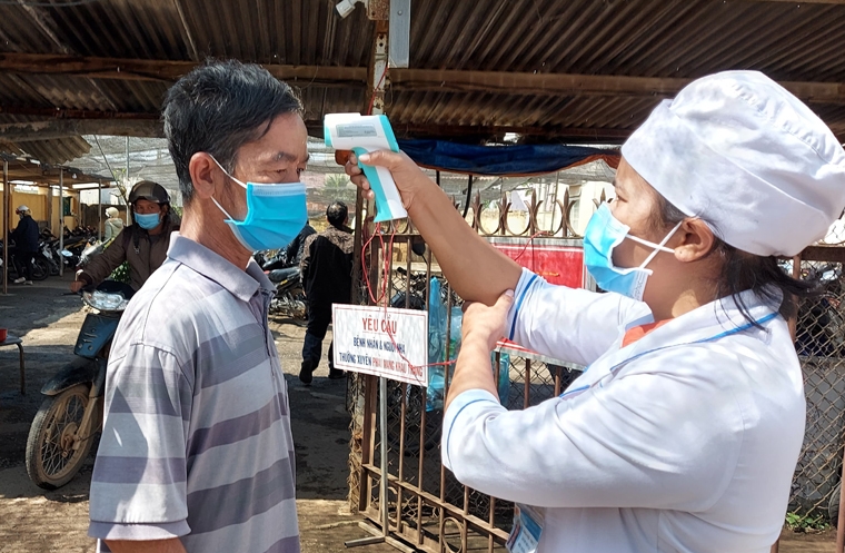 Trung tâm Y tế huyện Đức Trọng tăng cường ứng phó với dịch bệnh Covid- 19