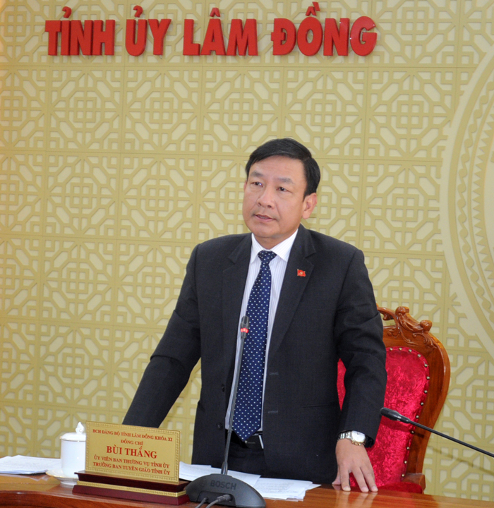 Đồng chí Bùi Thắng phát biểu tại buổi làm việc