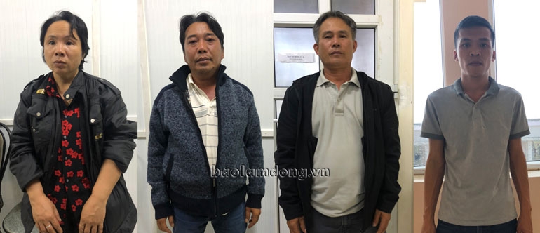 Các đối tượng tham gia đánh bạc bị tạm giữ hình sự