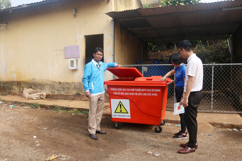 Di Linh ra quân Ngày Chủ nhật xanh