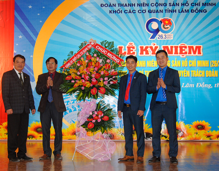 Đoàn Khối các cơ quan tỉnh Gặp mặt cán bộ Đoàn các thời kỳ