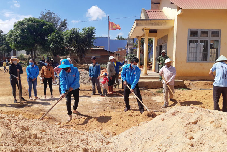 Tuổi trẻ Đơn Dương viết tiếp câu chuyện tình nguyện