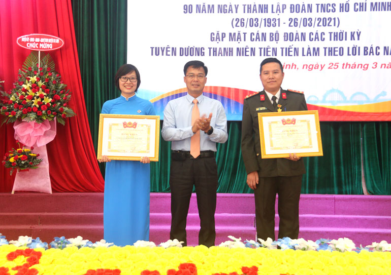 Di Linh tuyên dương thanh niên làm theo lời Bác