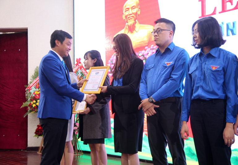 Đoàn Trường Đại học Đà Lạt vinh danh các nhà giáo trẻ tiêu biểu cấp trường