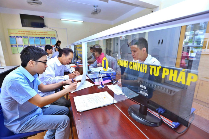 Điều kiện, thời hạn công chức được bổ nhiệm giữ chức vụ lãnh đạo