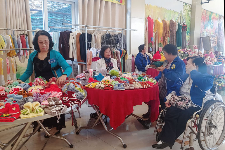 Mái nhà chung của những số phận kém may mắn
