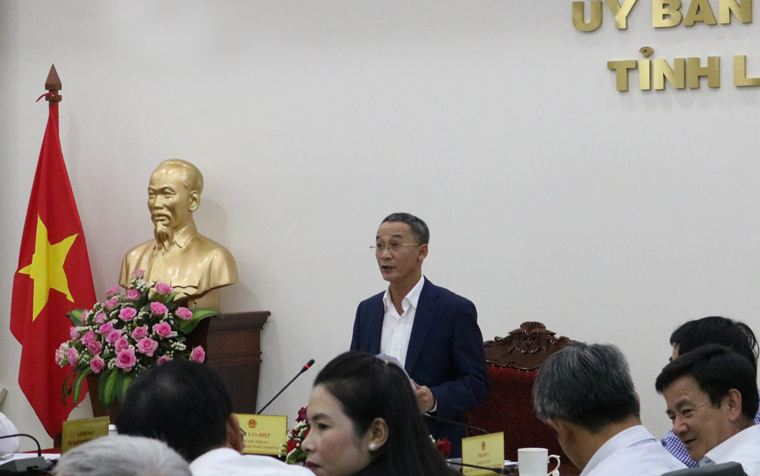 Tăng trưởng dương ở cả 3 khu vực kinh tế