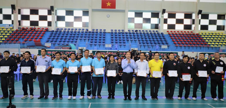 Lớp tập huấn có rất đông các võ sư trong nước tham dự kỳ thi nâng đẳng