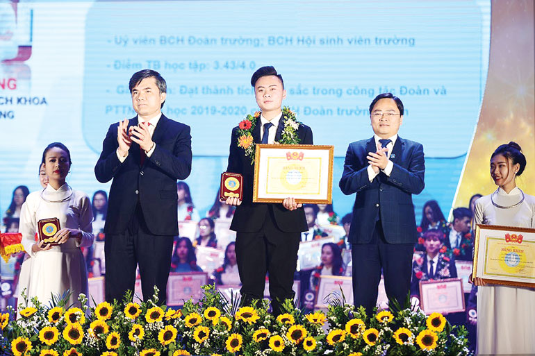 Ngôi ''Sao tháng giêng'' bản lĩnh và trách nhiệm