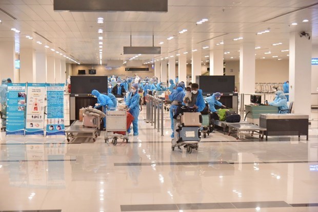 Sáng 12/4, Việt Nam thêm 3 ca mắc mới, cách ly ngay khi nhập cảnh