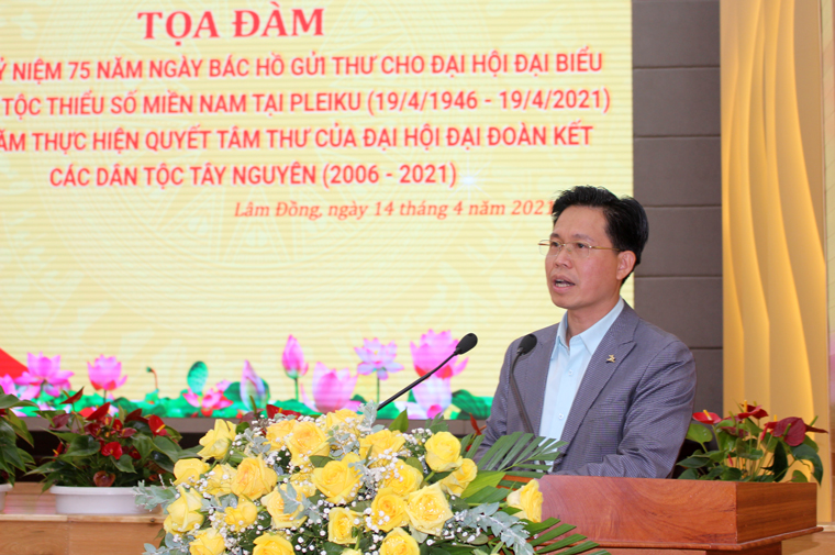 Đại biểu tham luận tại buổi tọa đàm
