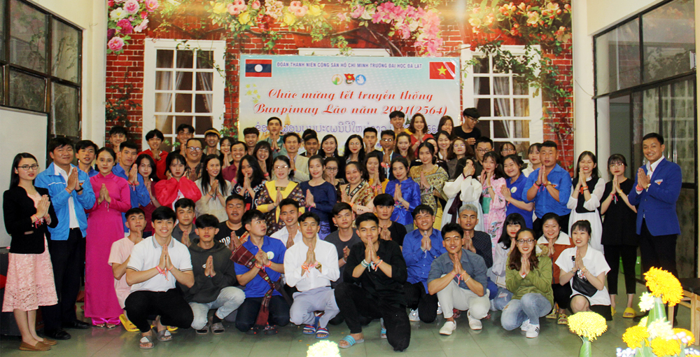 Chụp ảnh kỉ niệm