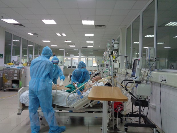 Việt Nam có thêm 4 ca mắc COVID-19, được cách ly ngay khi nhập cảnh