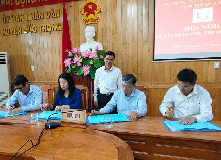 Cụm thi đua số 1 ký kết giao ước thi đua năm 2021