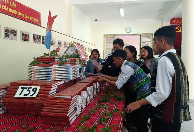 Sáng tạo cùng sách – Cuộc thi xếp sách nghệ thuật