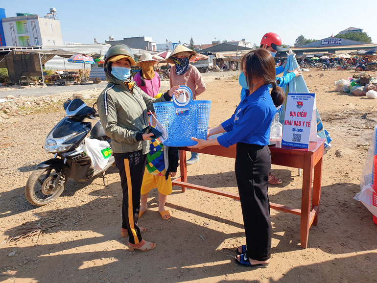 Xây dựng hình mẫu thanh niên thời đại mới trong phong trào tình nguyện