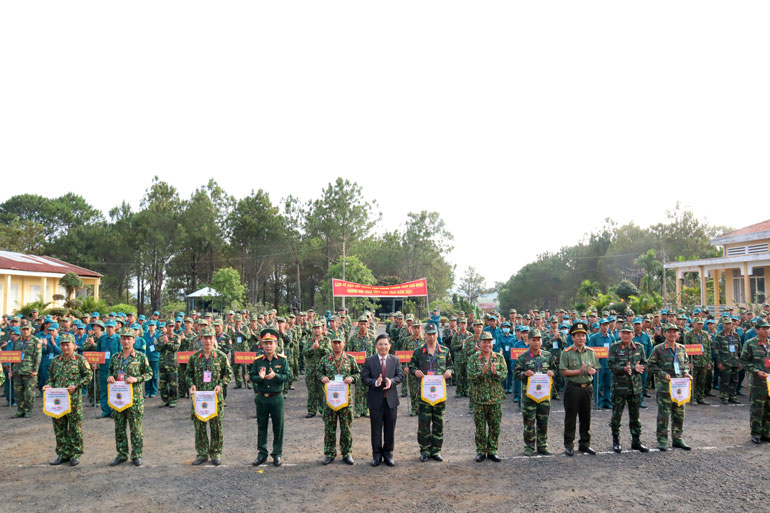 Khai mạc hội thao thể dục thể thao và hội thi lái xe giỏi – quản lý xe tốt lực lượng vũ trang tỉnh Lâm Đồng năm 2021 tại Trung đoàn Bộ binh 994
