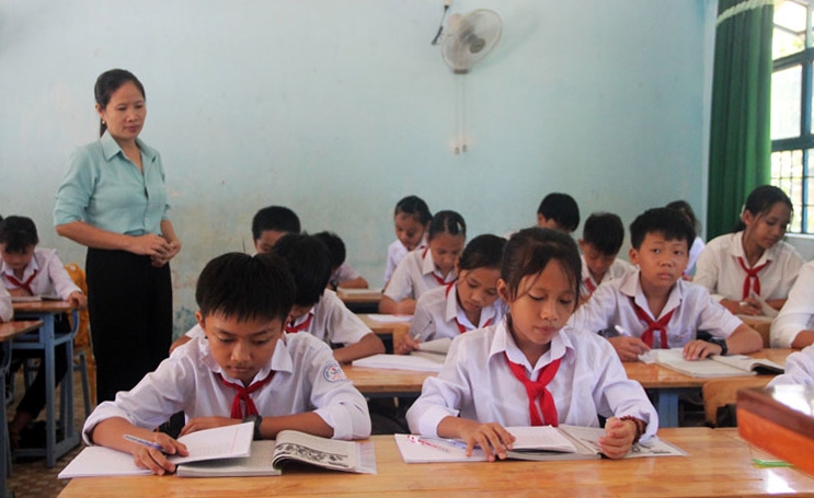Cát Tiên: Khẩn trương thực hiện lộ trình nâng chuẩn giáo viên