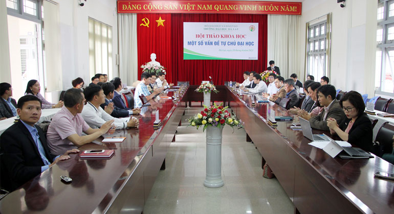 Đại học và vấn đề tự chủ