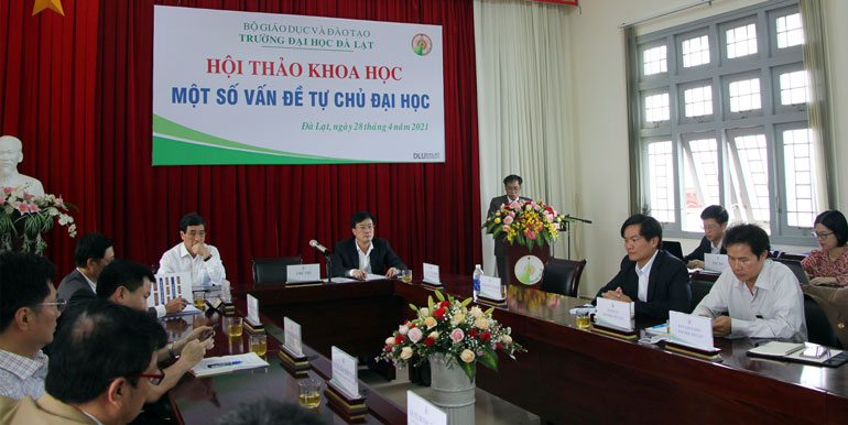 Lãnh đạo Trường Đại học Đà Lạt chủ trì hội thảo