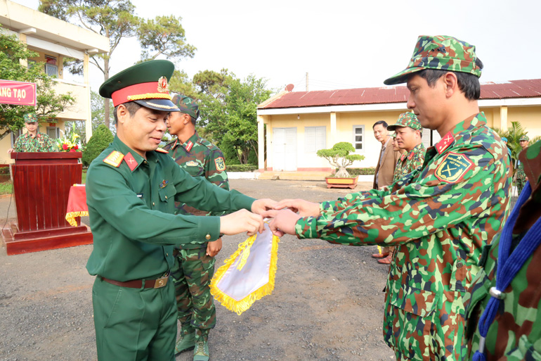 Sức mạnh quân đội trên vùng đất Nam Tây Nguyên