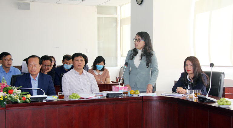 Lãnh đạo Phòng GDĐT Bảo Lộc phát biểu