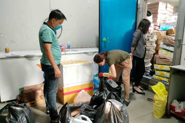 Phát hiện hàng tấn thực phẩm không rõ nguồn gốc