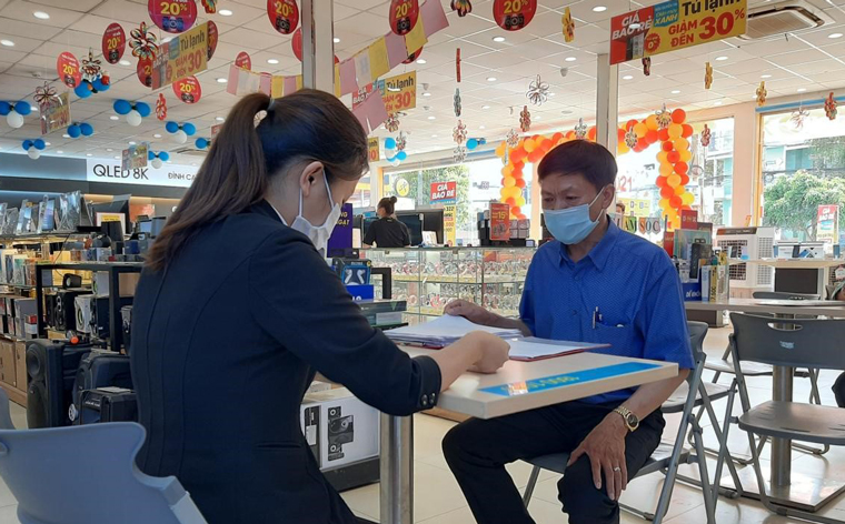 Kiểm tra công tác phòng chống dịch tại Siêu thị Điện máy Xanh Di Linh