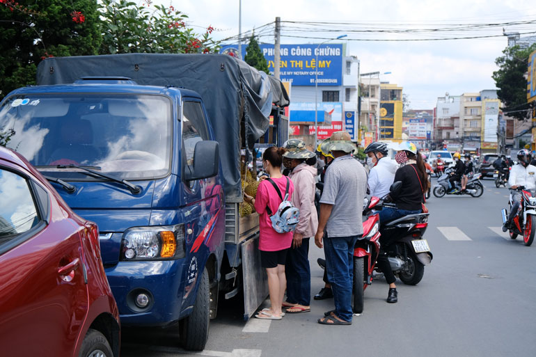 Chủ tịch UBND tỉnh chỉ đạo khẩn trương chấn chỉnh, chỉnh trang đô thị, lập lại trật tự lòng, lề đường, vỉa hè trên địa bàn