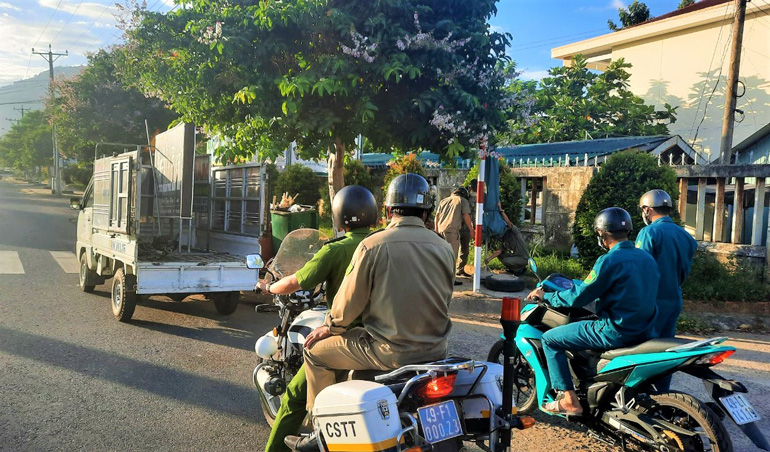 Đạ Huoai: Ra quân lập lại trật tự đô thị