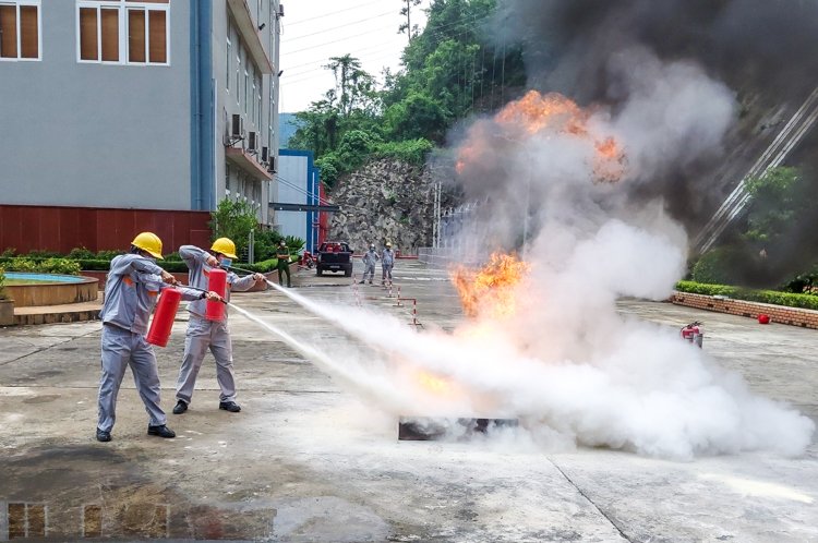 Diễn tập phòng cháy chữa cháy và cứu nạn cứu hộ, diễn tập xử lý sự cố để sẵn sàng xử lý nhanh các tình huống bất thường xảy ra