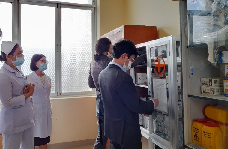 Tăng dự trữ thuốc, trang thiết bị, vật tư tiêu hao đảm bảo công tác điều trị bệnh Covid-19