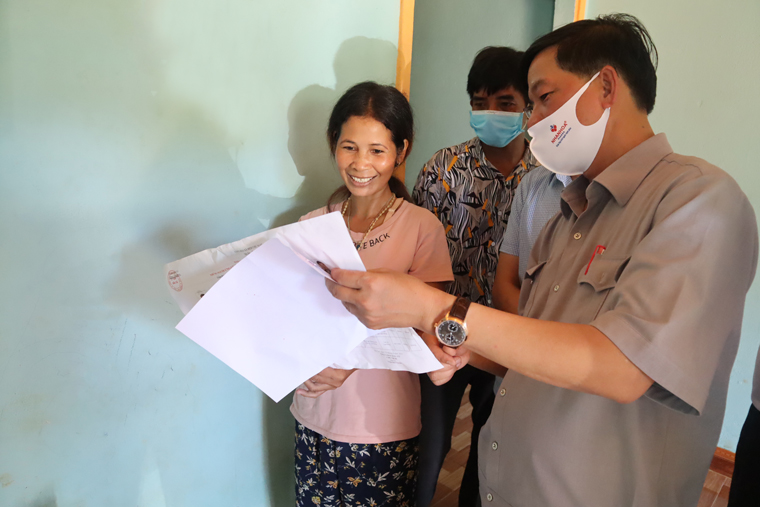 Lòng dân náo nức