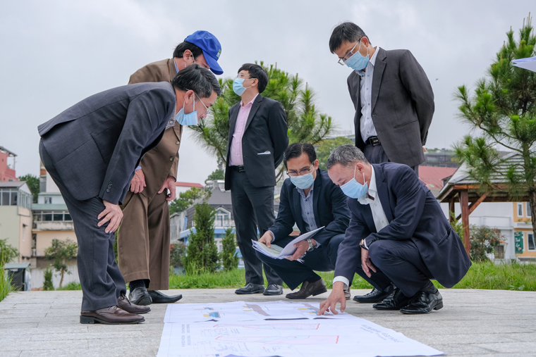Chủ tịch UBND tỉnh kiểm tra việc điều chỉnh cục bộ Dự án Khu công viên văn hoá đô thị Đà Lạt